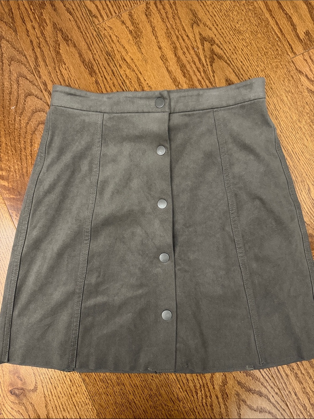 Wilfred Aritzia-Gray Faux Suede Snap-Front Mini Skirt
